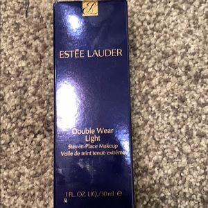 Estée Lauder Double Wear Light NWT